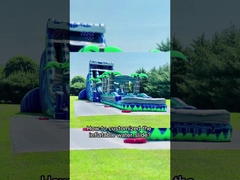 膨らませられる水滑り台