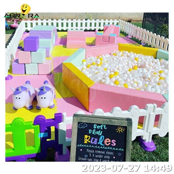 工場価格 ソフトプレー メリーゴーラウンド 子供向けソフトプレー機器セット