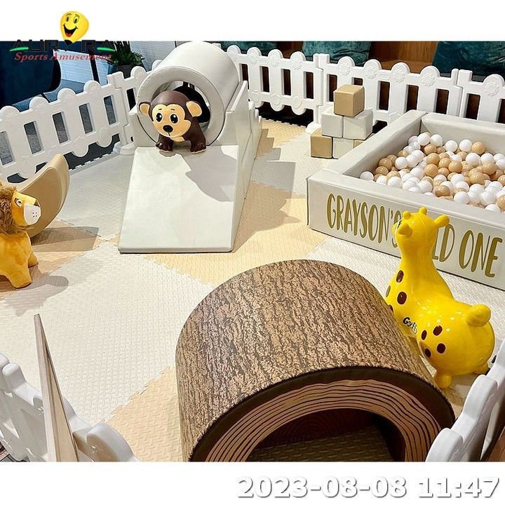 屋内遊び場 ソフトプレイ 黒と白 子供 屋外遊び場 ボンサー