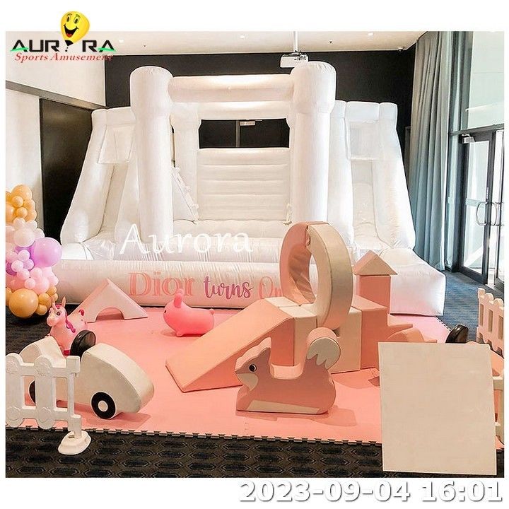 幼稚園 膨らませられる ソフトプレイ 屋外 跳ね返り屋 屋内 遊び場 柔らかい 色鮮やかなピンク