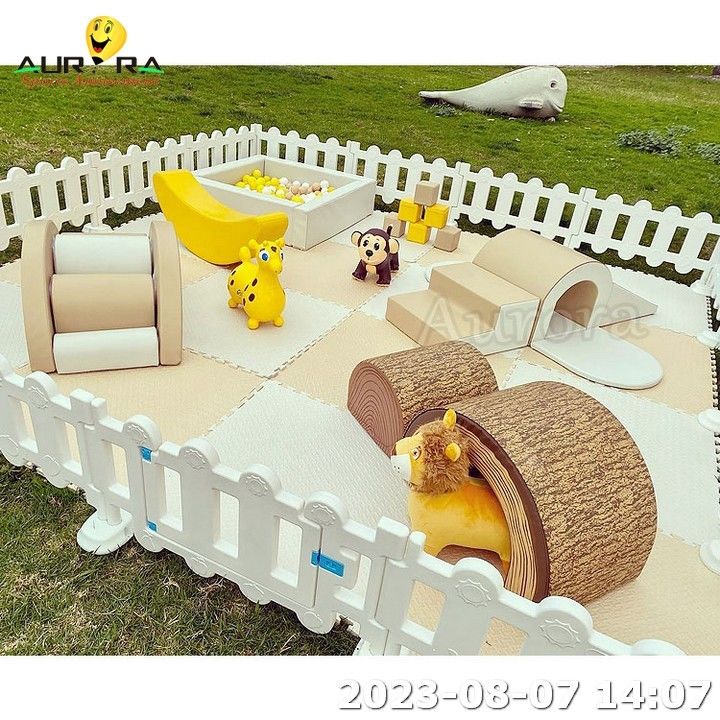 ブラウン 屋内ソフトプレー 販売 白いフェンス 子供のためのソフトプレー