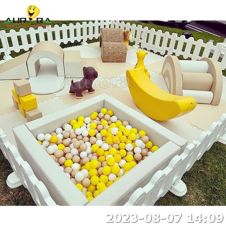 ブラウン 屋内ソフトプレー 販売 白いフェンス 子供のためのソフトプレー