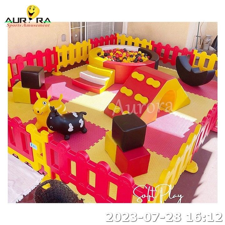 屋内・屋外ソフト・プレイ 子供のための遊び場 パーティーの家賃 ホワイト